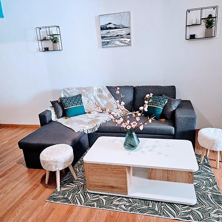 Spacieux Et Charmant Appartement De 47 M2 Charleville-Mézières Exteriör bild