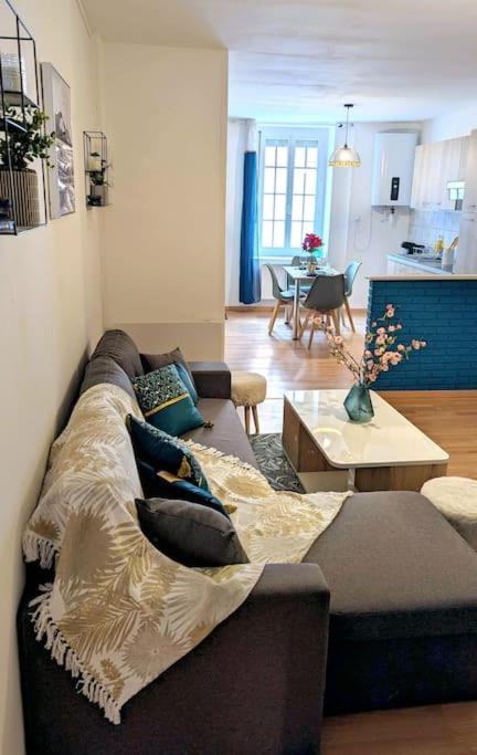 Spacieux Et Charmant Appartement De 47 M2 Charleville-Mézières Exteriör bild